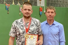 Игорь Курило (слева)